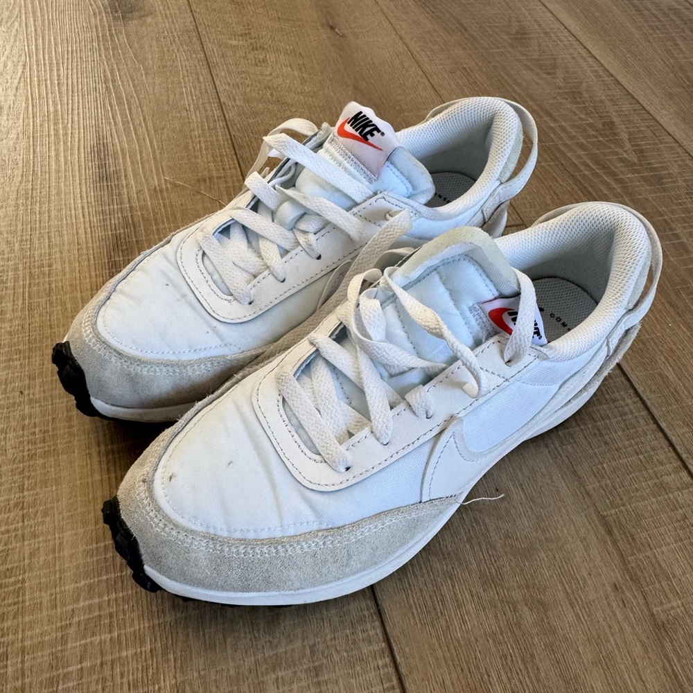 EUC Nike White and Gray Retro Sneakers